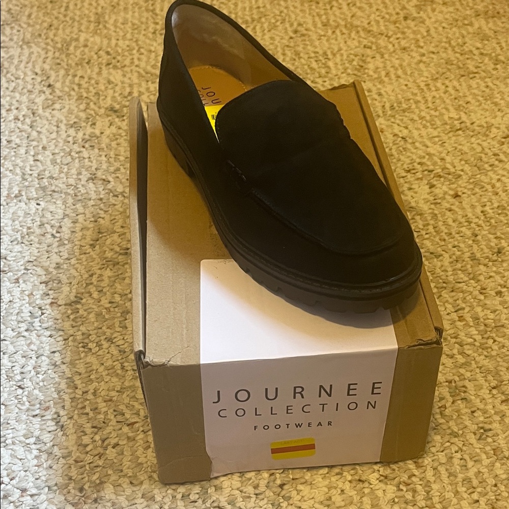 Journee Collection Women's Black Loafers - Faux Suede. Never Worn
